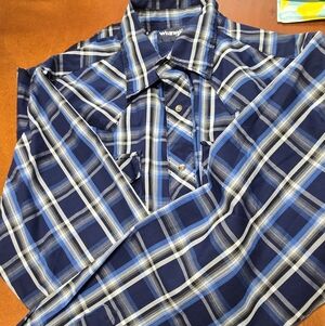 Wrangler Men's Navy and White With Black Plaid Snaps Down Shirt